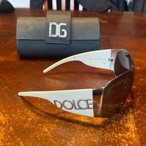 Dolce & Gabbana sunglasses w/case